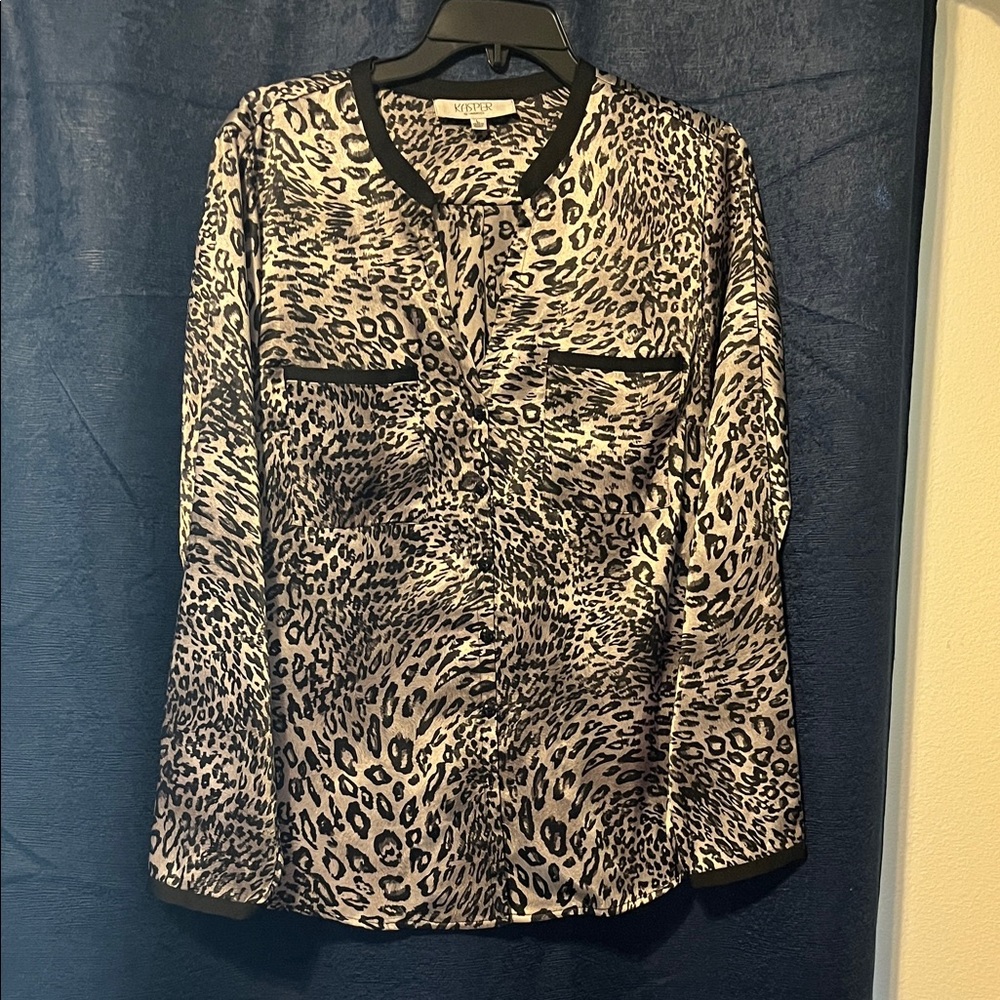 Kasper Black and Silver Leopard Print Blouse